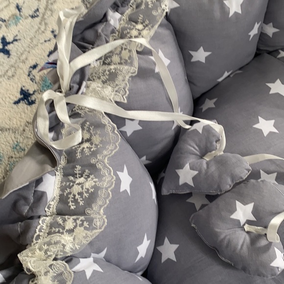 Infant Staging Pillow for Photography - Picture 2 of 3